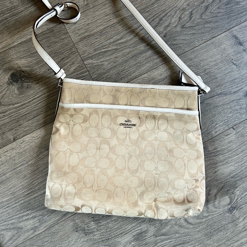 Coach shoulder bag
